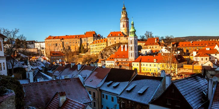 Romantický pobyt v Českém Krumlově: snídaně a privátní wellness s láhví vína