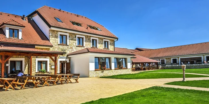 Pobyt blízko Křivoklátska pro dva: all inclusive vč. nápojů a neomezený wellness