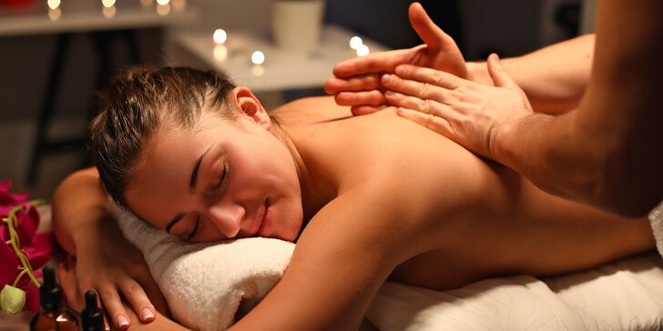 30, 50 či 120 minut relaxu: masáž zad a šíje, nohou i celého těla přírodní českou kosmetikou