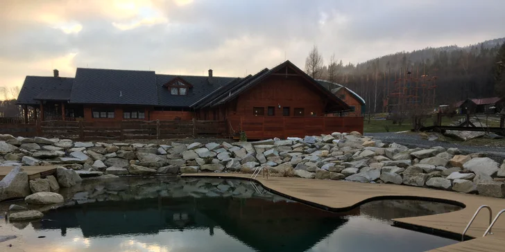 Privátní wellness se saunami, koupacím sudem i relaxací v šungitové místností