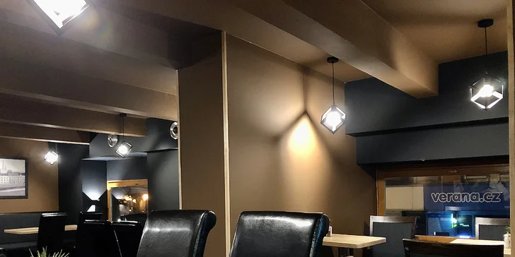 Moderní restaurace Na Palmovce: až 1500 Kč na českou klasiku, burgery i jídla pro vegany