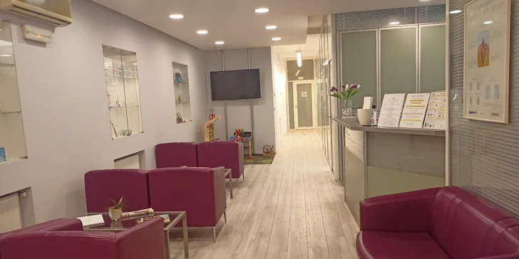 Zářivý úsměv a zdravé zuby: dentální hygiena pro dospělého včetně airflow