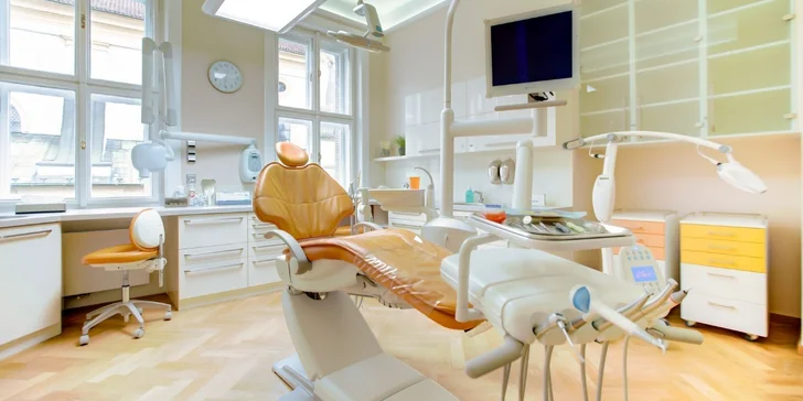 Zářivý úsměv a zdravé zuby: dentální hygiena pro dospělého včetně airflow
