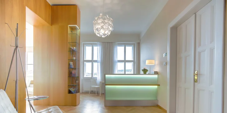 Zářivý úsměv a zdravé zuby: dentální hygiena pro dospělého včetně airflow