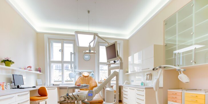 Ordinační bělení zubů LED lampou Philips Zoom s možností dentální hygieny
