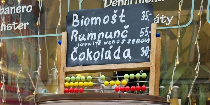 Batátové hranolky s bazalkovým dipem nebo cibulové kroužky pro 1 i 2 osoby
