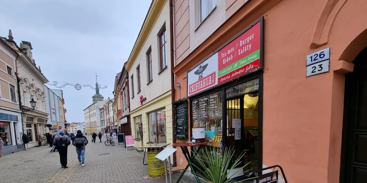 Batátové hranolky s bazalkovým dipem nebo cibulové kroužky pro 1 i 2 osoby