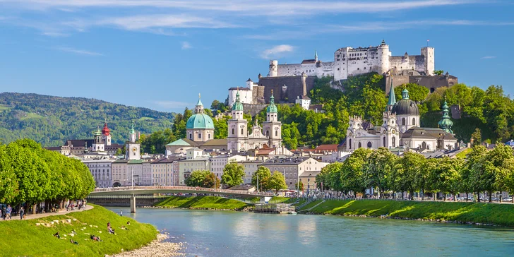 Vyjeďte si do Salcburku: Hohensalzburg, Hellbrunn, zahrady Mirabell i zoo