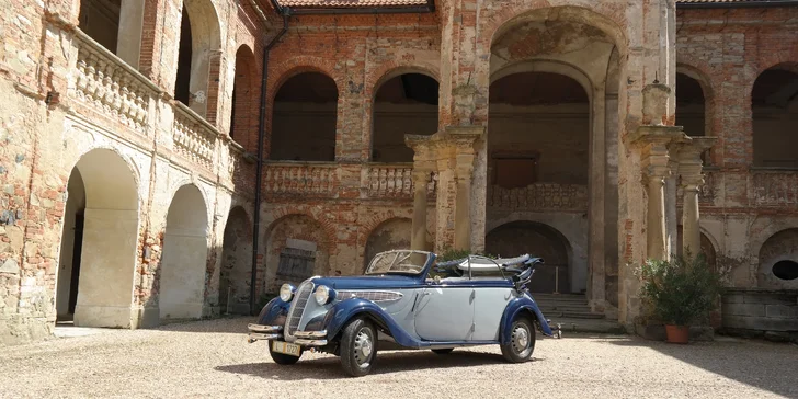 Projížďka luxusním veteránem BMW z roku 1938 s osobním řidičem až pro 3 osoby