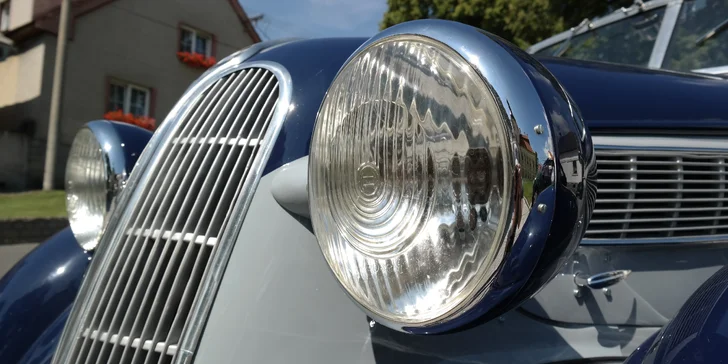 Projížďka luxusním veteránem BMW z roku 1938 s osobním řidičem až pro 3 osoby
