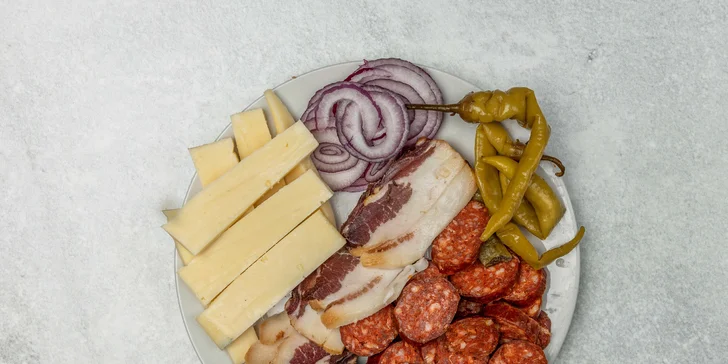 Slovenské speciality pro 1 či 2 osoby: all you can eat či gazdovské menu