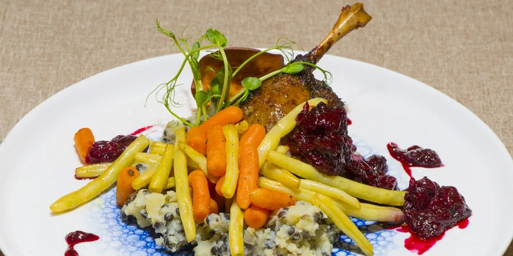 V rámci voucheru máte také slevu 15 % do hotelové restaurace.