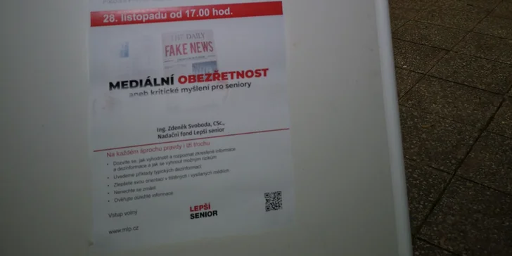Přispějte na přednášky pro seniory: mediální obezřetnost i pozitivní přístup k životu