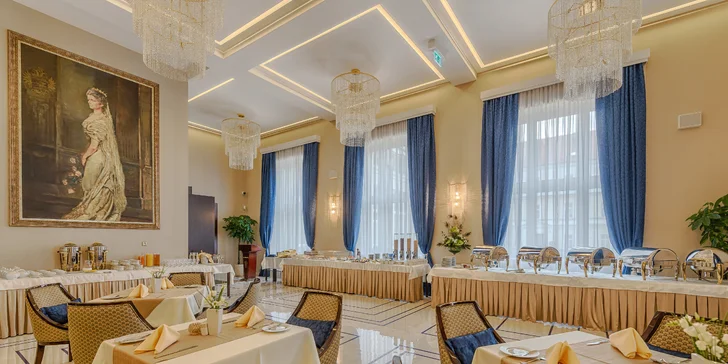 Relax v 5* přepychovém Royal Palace vč. zlaté koupele i polopenze pro 2