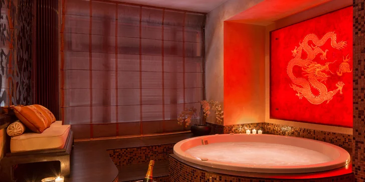 Za príplatok ste pozvaní aj do Spa Suite, kde je okrem jacuzzi aj parný kúpeľ a relaxačná zóna.