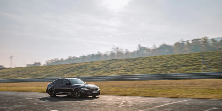 1–4 kola na okruhu v Mostě či Brně řidič či spolujezdec BMW M2 nebo M3