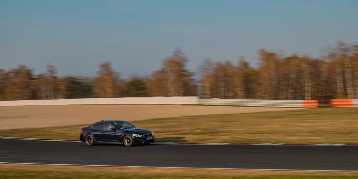 1–4 kola na okruhu v Mostě či Brně řidič či spolujezdec BMW M2 nebo M3
