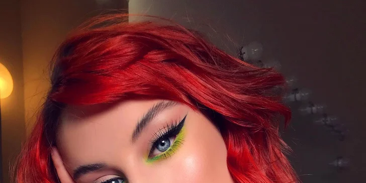 Profesionální kosmetické ošetření: denní a noční líčení, laminace obočí i make-up na focení