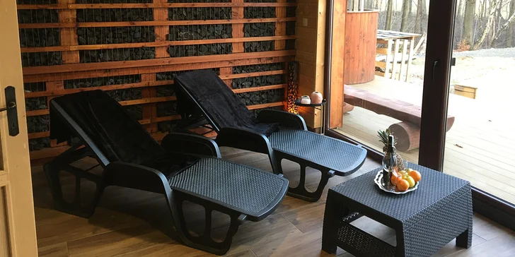 Privátní wellness se saunami, koupacím sudem i relaxací v šungitové místností