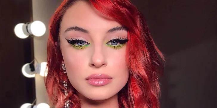 Profesionální kosmetické ošetření: denní a noční líčení, laminace obočí i make-up na focení