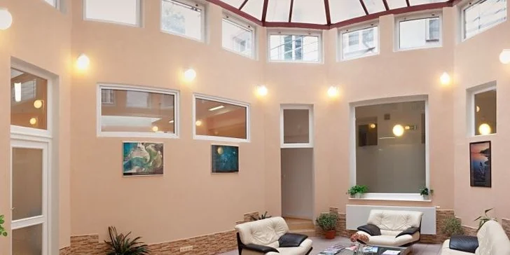 Dentální hygiena s možností AirFlow v Dental Karlín