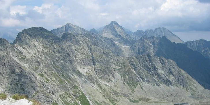 Vysoké Tatry pro dvojice i rodiny: penzion na úpatí hor, polopenze, krásná příroda