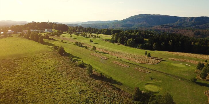 3hodinová ochutnávka golfu s profi trenénem na hřišti v krásné přírodě Českého Švýcarska