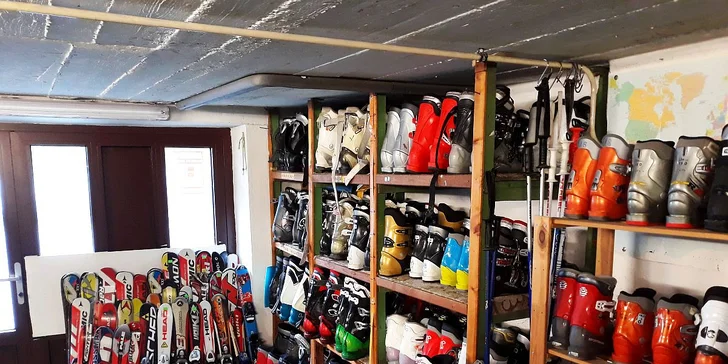 Plný servis lyží nebo snowboardu: vyvaření rýh, broušení hran i voskování