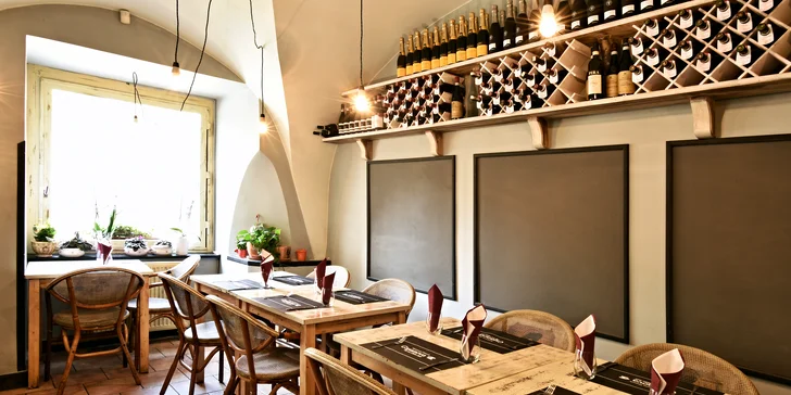 Mořská hostina s vínem a citronovým likérem pro dva v restauraci Casanova