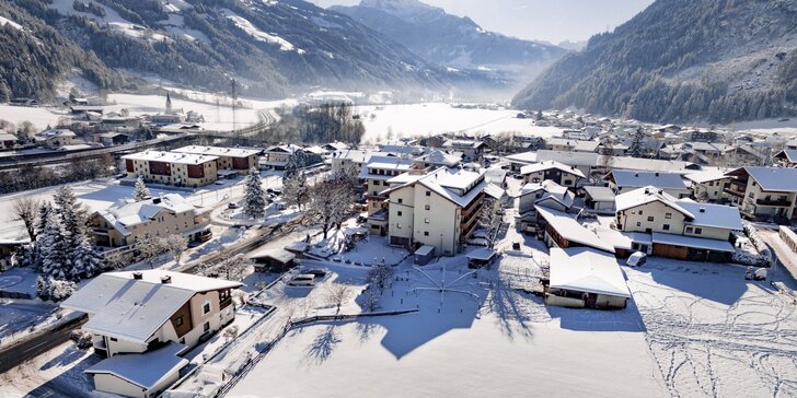 Pobyt v tyrolském Zillertalu: polopenze, sauny a lyžování, ubytování pro děti do 9,9 let zdarma