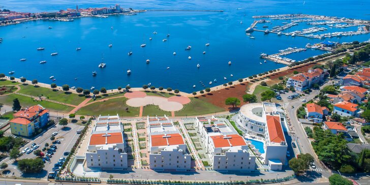 Dovolená na Istrii: moderní luxusní apartmány až pro 6 osob, koupání v moři i bazénu