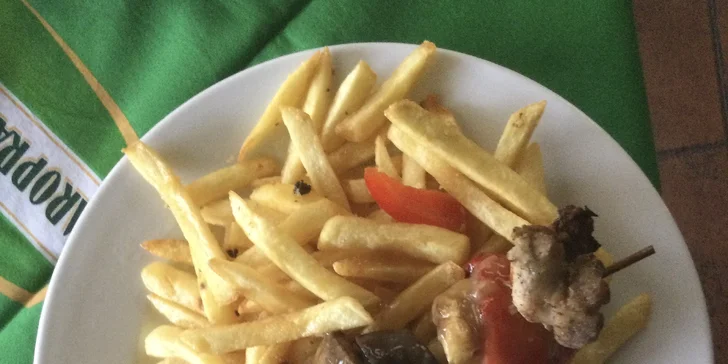 Polední menu dle výběru z denní nabídky Na Brusírně v Táboře: vývar, kulajda, řízek, smažák i další jídla