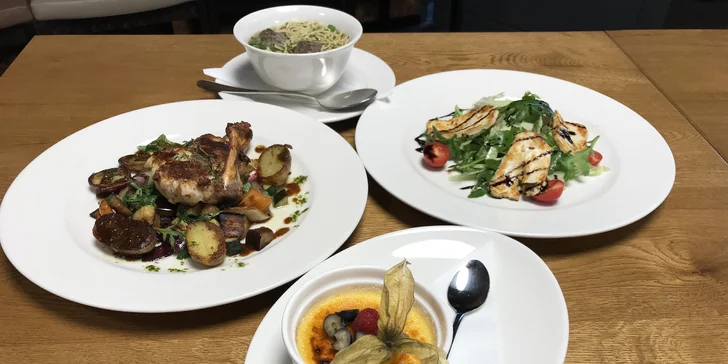 Gastronomický zážitek kousek od Brna: čtyřchodové menu s kuřecím prsem Supreme nebo hovězím burgerem