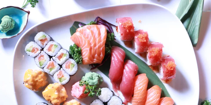 Sushi sety s 23, 40 nebo 64 kousky: losos, avokádo, tuňák i máslová ryba
