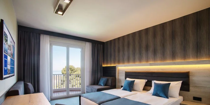 Dovolená v letovisku Izola: 4* hotel, snídaně, bazén, pláž s tobogánem, 2 děti do 14,9 let zdarma