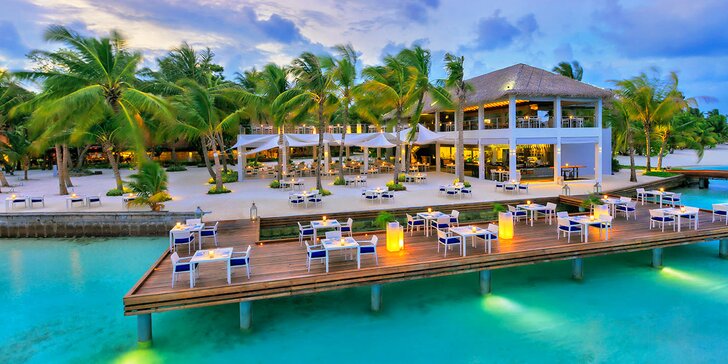 Luxusní dovolená v 5* hotelu na Maledivách: 6–12 nocí, plná penze, 2 bazény