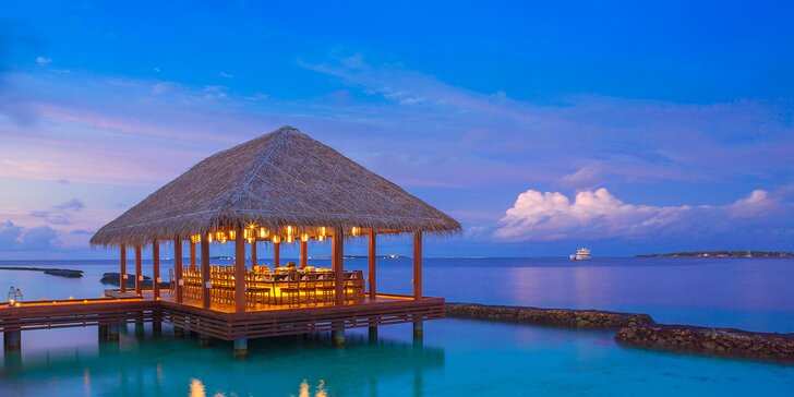Luxusní dovolená v hotelu na Maledivách: 6–12 nocí, v blízkosti korálového útesu, česky hovořící delegát na telefonu