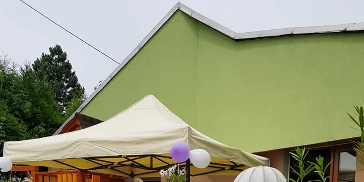Lepší než hamburger: vyhlášené brambáče podle výběru z Plackárny U Lichny
