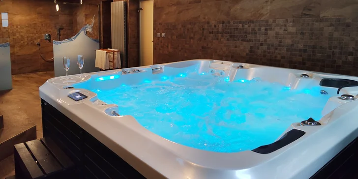 Dovolená v Kašperských horách: snídaně, privátní wellness a víno, ideální místo na kolo a turistiku