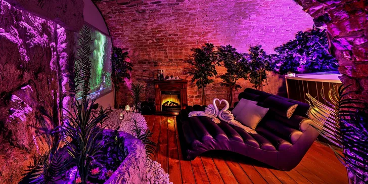 Božská relaxace v romantickém wellness s vinotékou a filmem pro dva