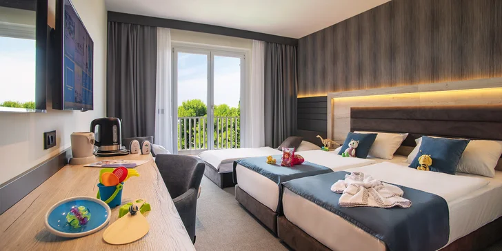 Dovolená v letovisku Izola: 4* hotel, snídaně, bazén, pláž s tobogánem, 2 děti do 14,9 let zdarma