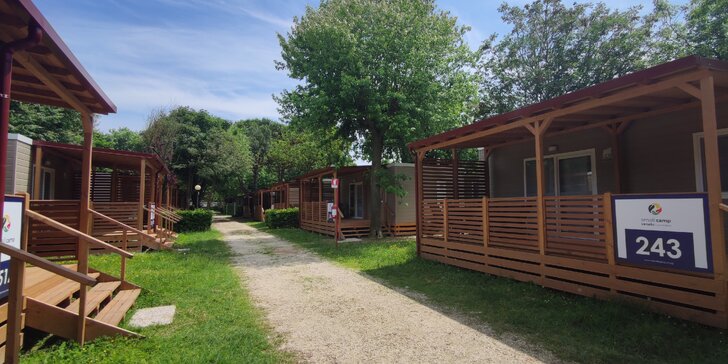 Rodinný pobyt v Itálii: plně vybavený mobilní dům, spousta bazénů a atrakcí i soukromá pláž