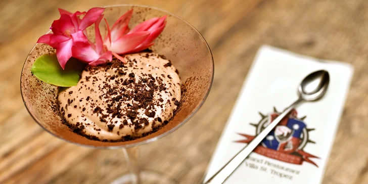 3chodové degustační menu pro 2 osoby: carpaccio, losos i čoko mousse