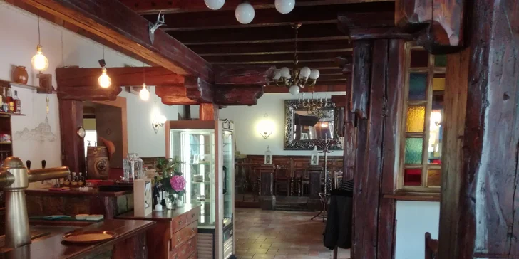 Americké léto: burgerové menu s trhanými žebírky a jablečný cider pro dva