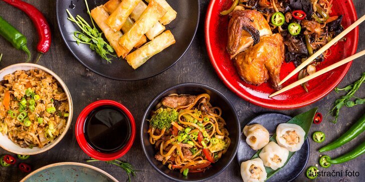 Cokoli z menu čínské restaurace: speciality na železné plotýnce i mořské plody