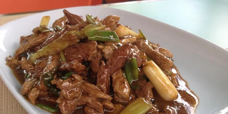 Cokoli z menu čínské restaurace: speciality na železné plotýnce i mořské plody