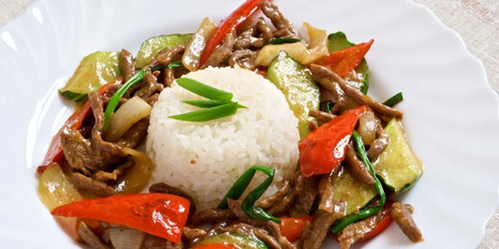Cokoli z menu čínské restaurace: speciality na železné plotýnce i mořské plody