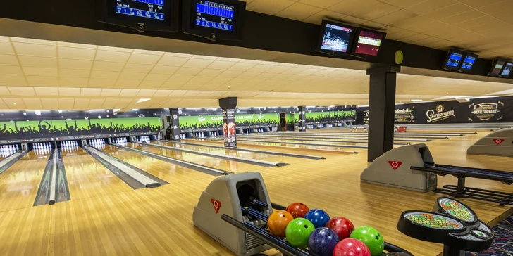 Parádní večer: 1,7kg mix grill a 1 nebo 2 hodiny bowlingu až pro 8 osob