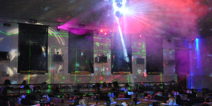 Latino dance či aerobní cvičení: permanentka na 3 nebo 5 vstupů, různé styly zakončené aerobním cvičením a posilováním