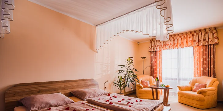 Pobyt pro dva v Hotelu Krajka**** – apartmán Deluxe a snídaně